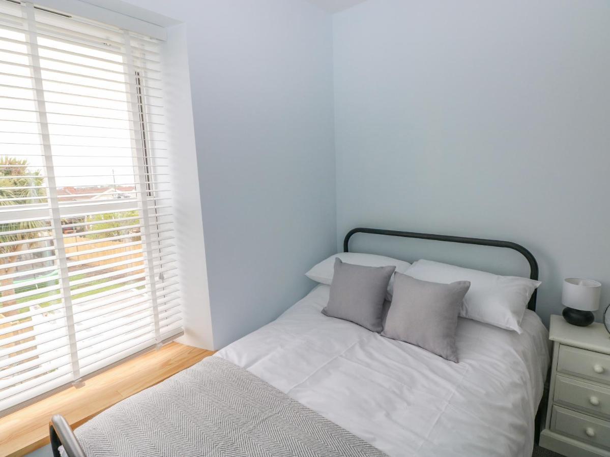 54 Pencoed Road Villa Burry Port Kültér fotó